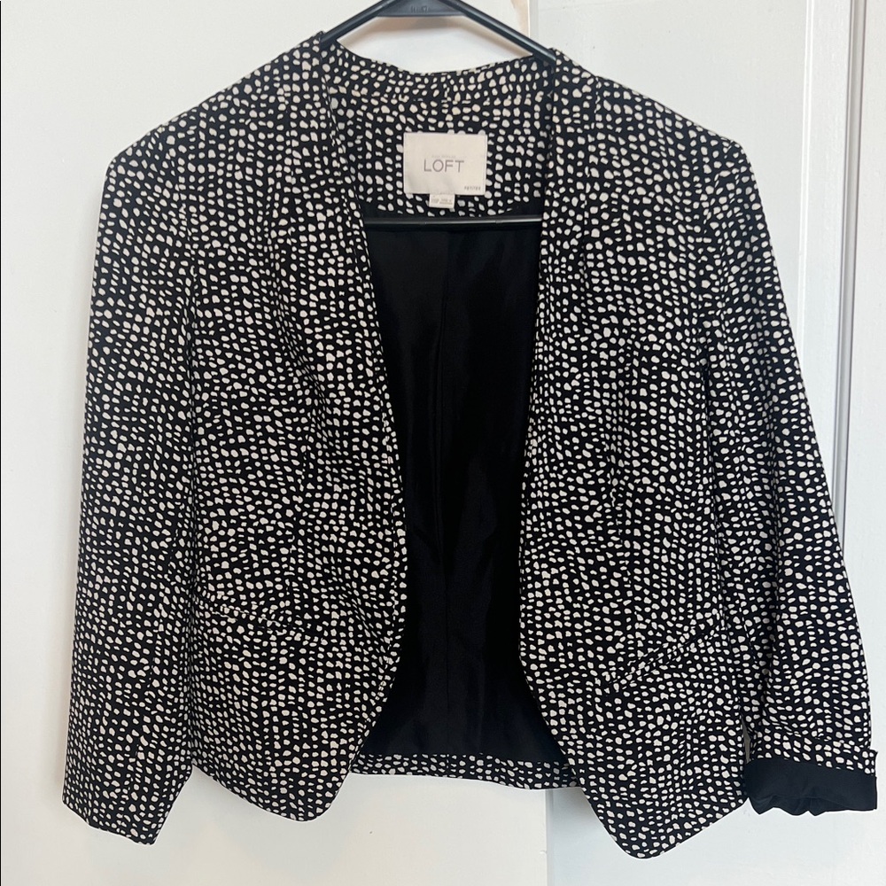LOFT Black and White Dot Cropped Open Blazer